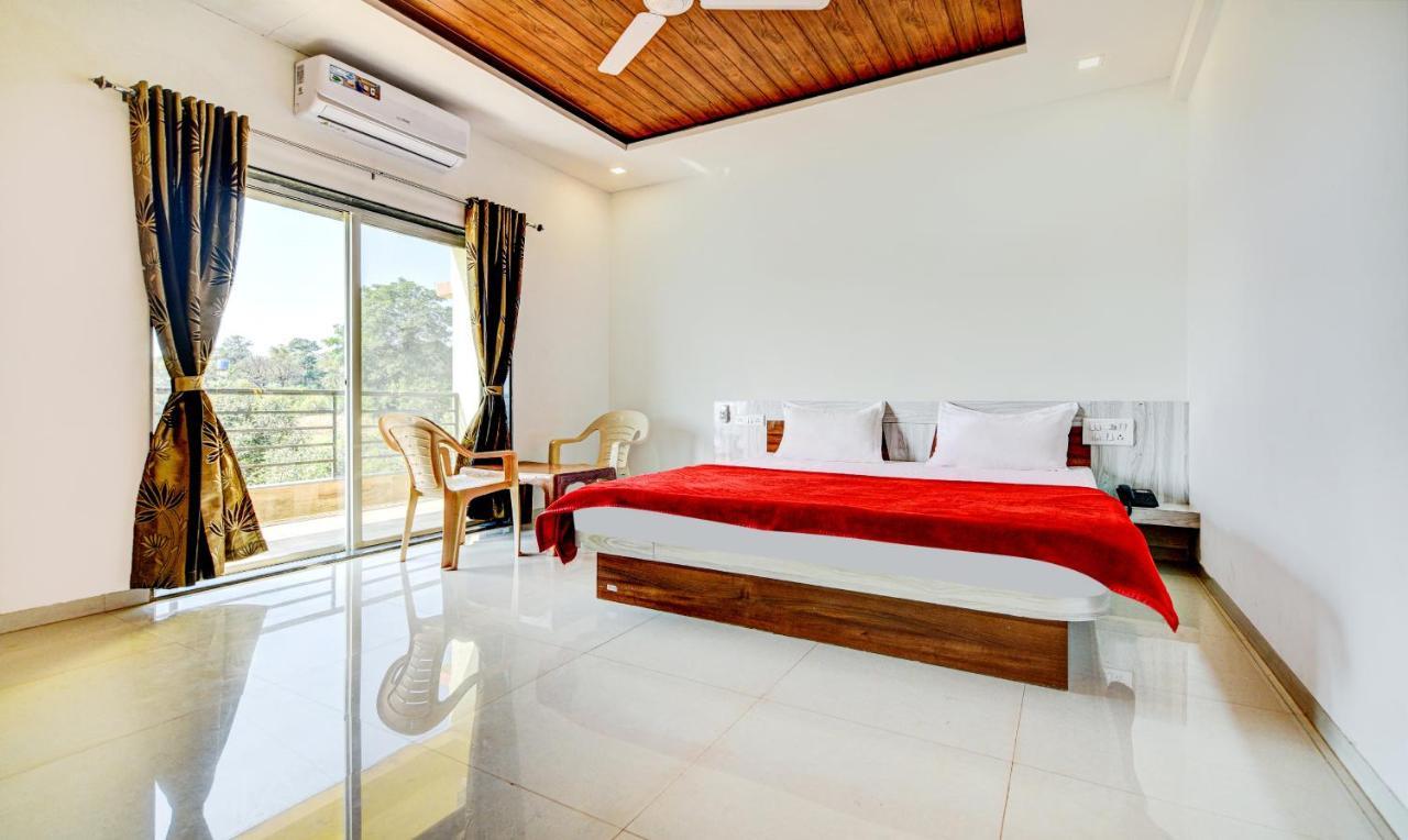 Aditya Hill View Inn Mahābaleshwar Zewnętrze zdjęcie